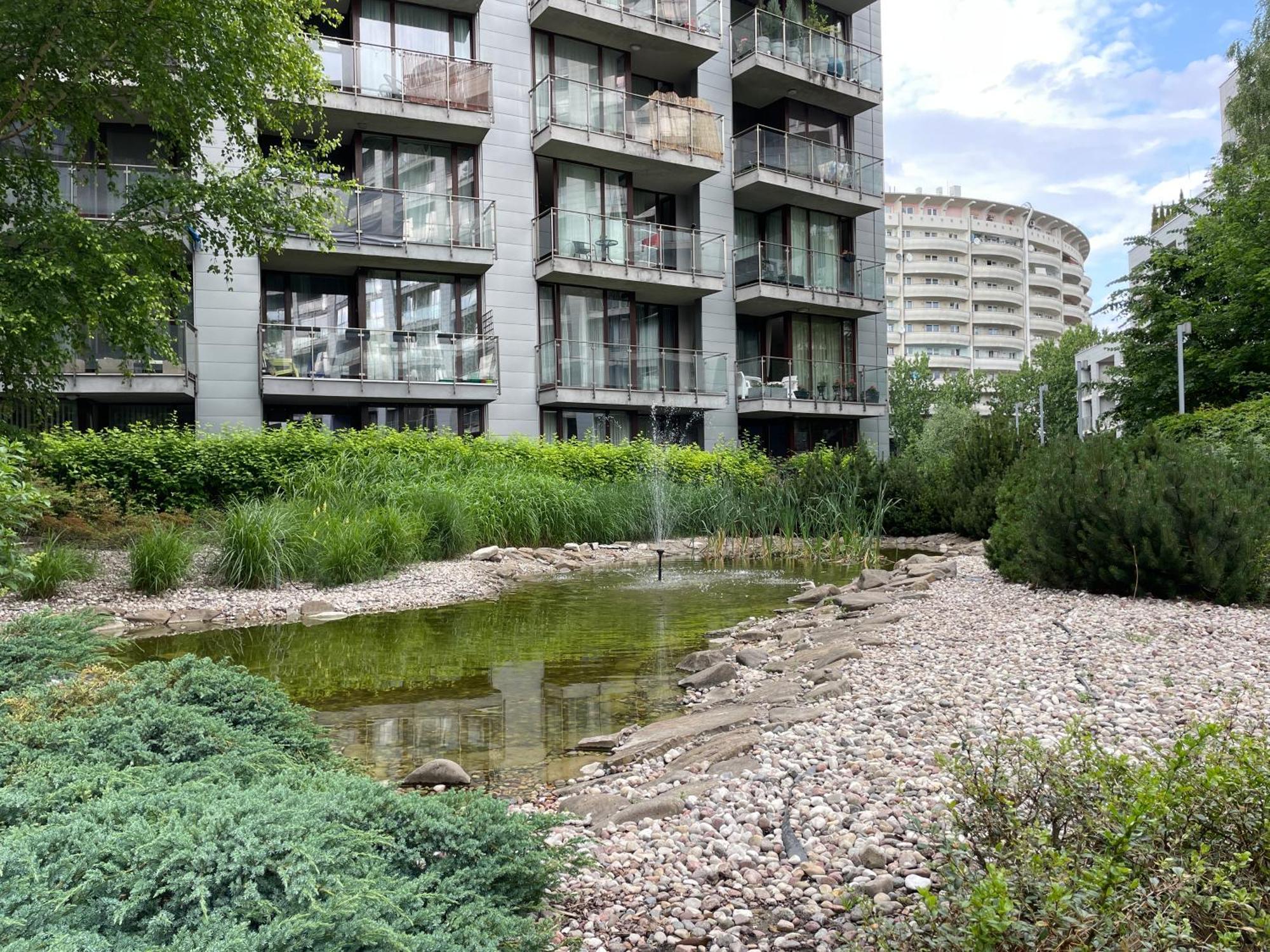 Triton Park Apartaments Varsovia Exterior foto